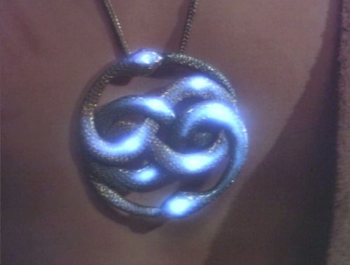 Dual Ouroboros Medallion